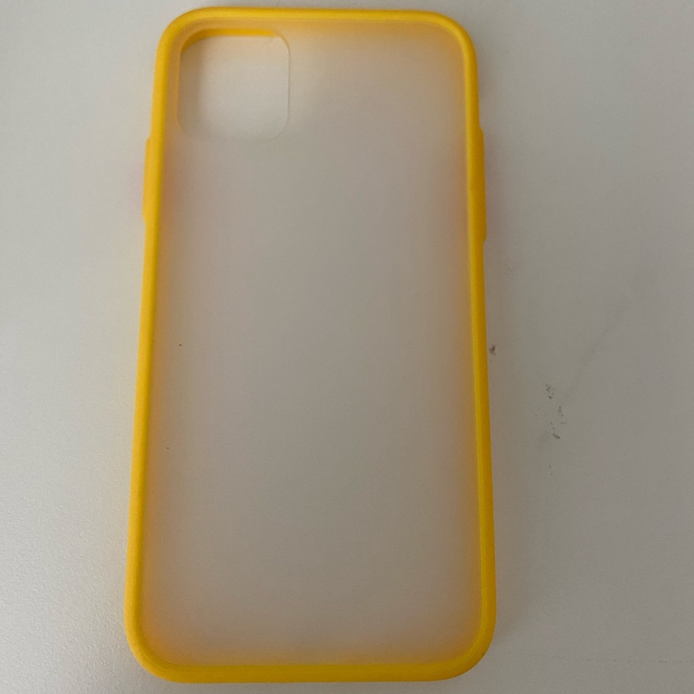 yellow iphone 11 case